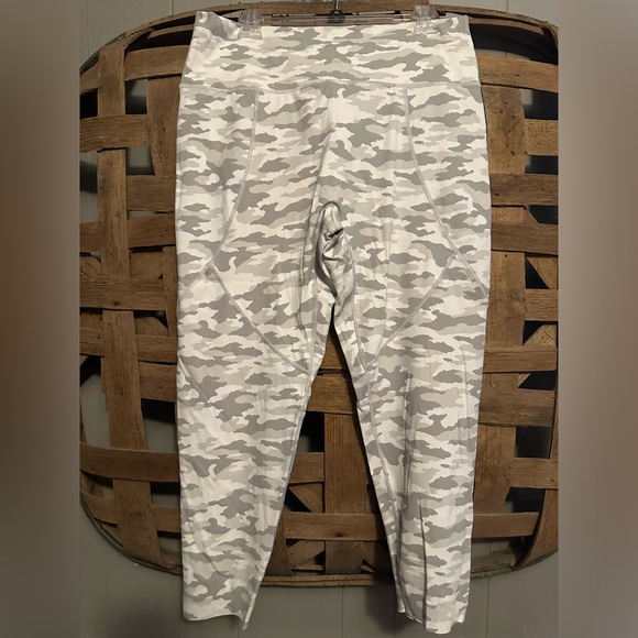 Leggings by aerie - Picture 1 of 6